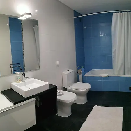 Peter House Semesterbostad *